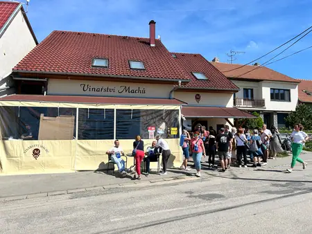 Otevřené sklepy Perná 2024 — fotografie 85